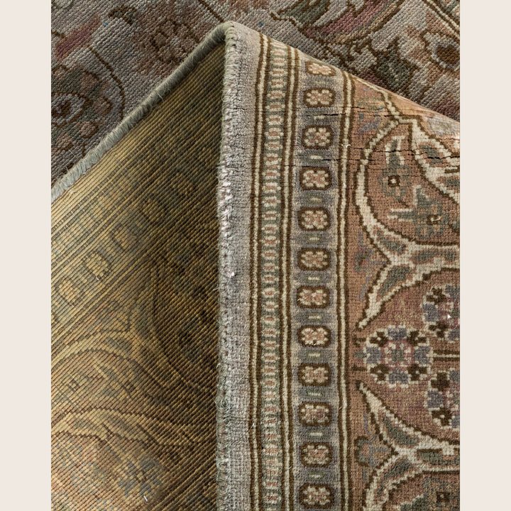 Grey Traditional Samsara Wool Runner - 2'7" x 12'6"