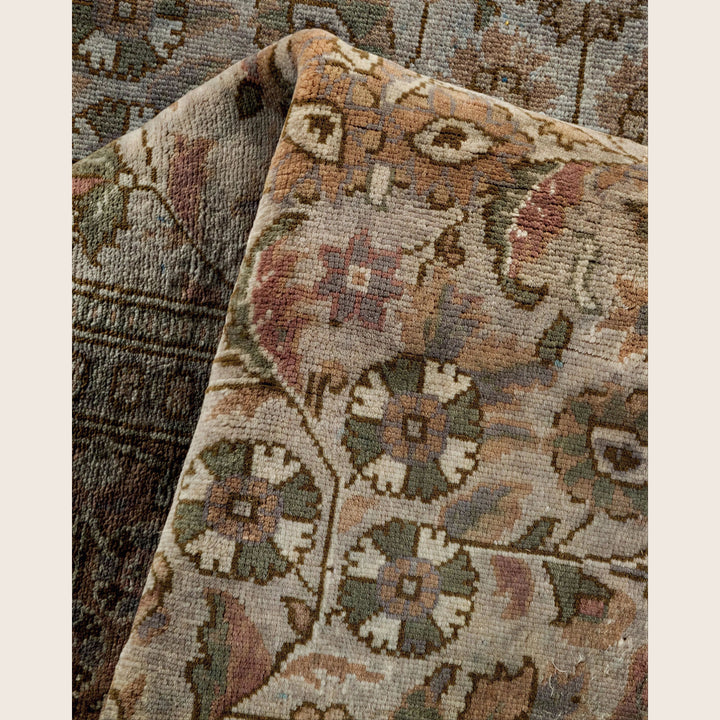 Grey Traditional Samsara Wool Runner - 2'7" x 12'6"