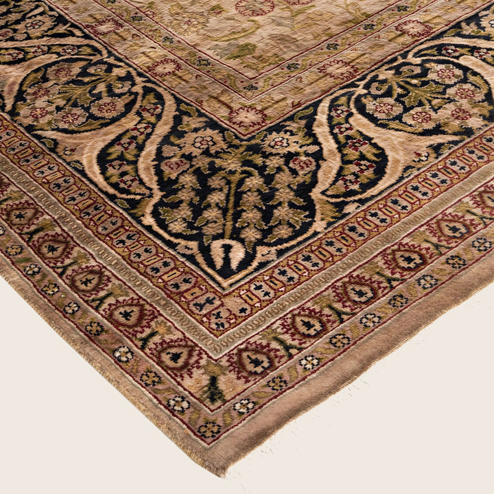 Beige Traditional Samsara Wool Rug - 6'2" x 9'2"