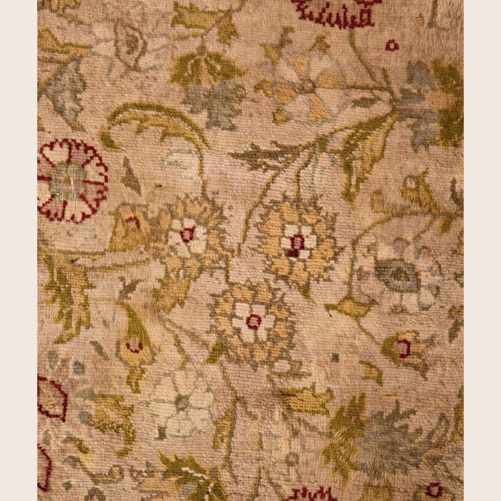 Beige Traditional Samsara Wool Rug - 6'2" x 9'2"
