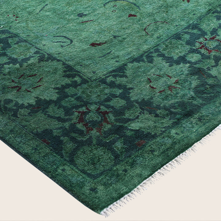 Green Traditional Samsara Wool Rug - 4'1" x 6'4"
