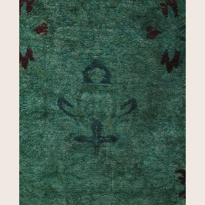Green Traditional Samsara Wool Rug - 4'1" x 6'4"