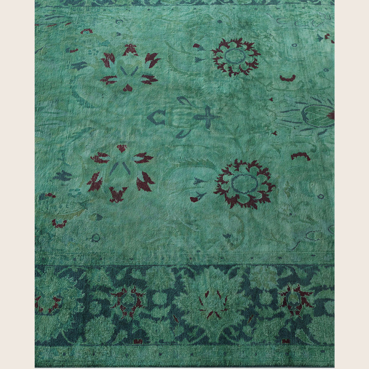 Green Traditional Samsara Wool Rug - 4'1" x 6'4"