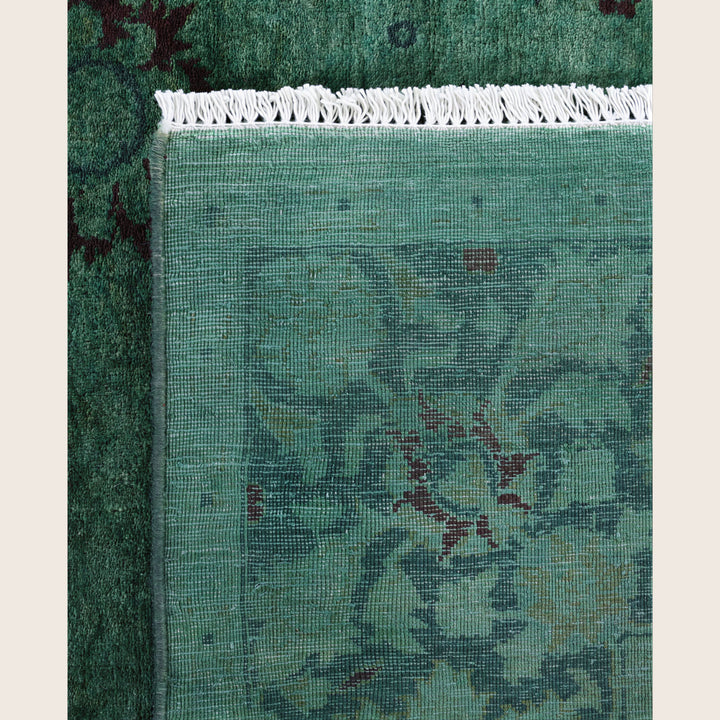 Green Traditional Samsara Wool Rug - 4'1" x 6'4"
