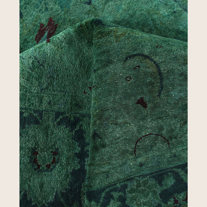 Green Traditional Samsara Wool Rug - 4'1" x 6'4"