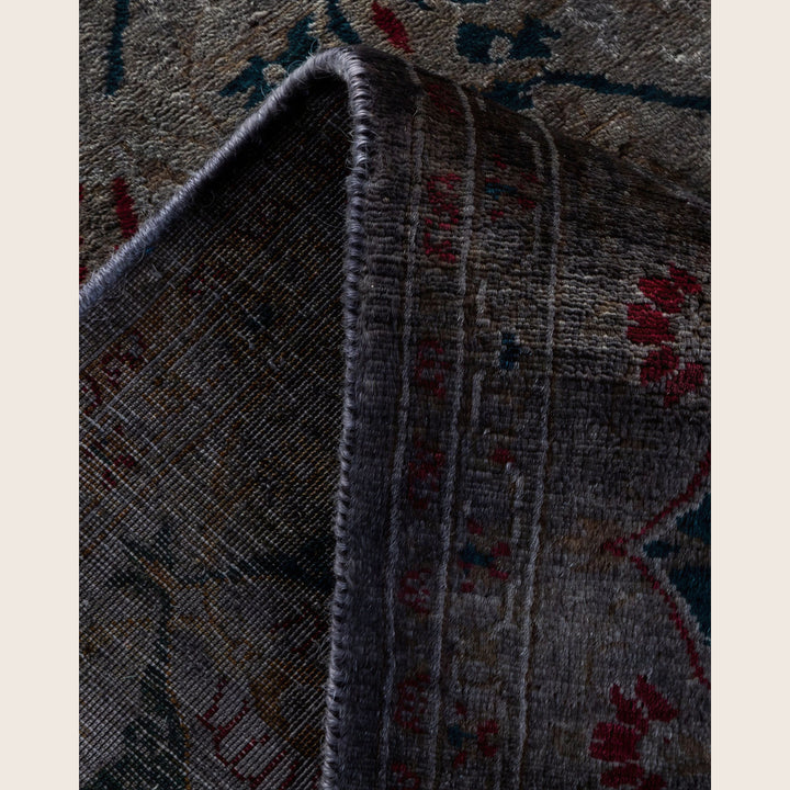 Grey Traditional Samsara Wool Rug - 4'1" x 6'1"