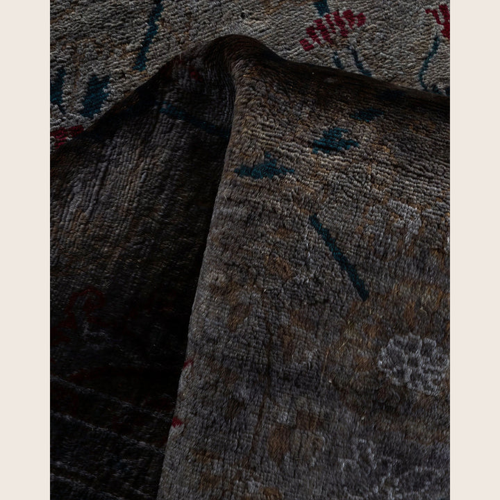 Grey Traditional Samsara Wool Rug - 4'1" x 6'1"
