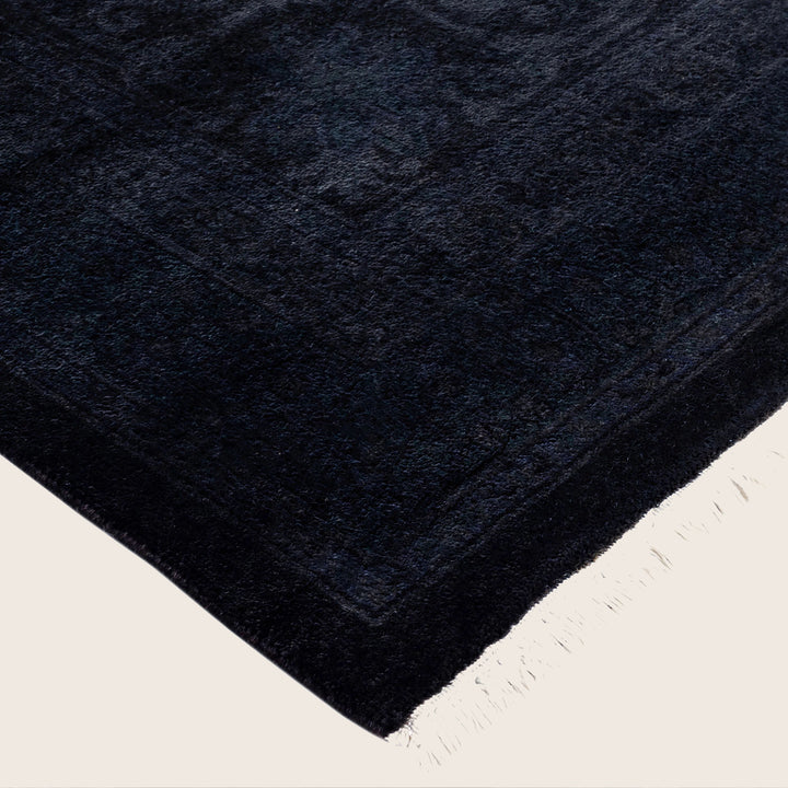 Black Traditional Samsara Wool Rug - 9'2" x 12'4"