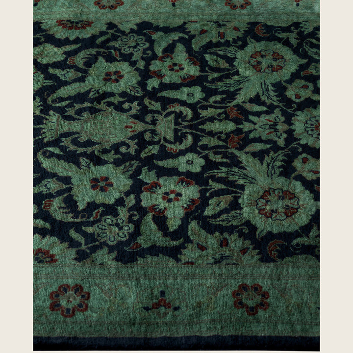 Green Traditional Samsara Wool Runner - 2'7" x 12'