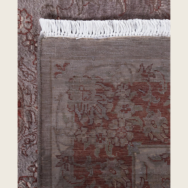 Brown Traditional Samsara Wool Rug - 4'2" x 6'4"