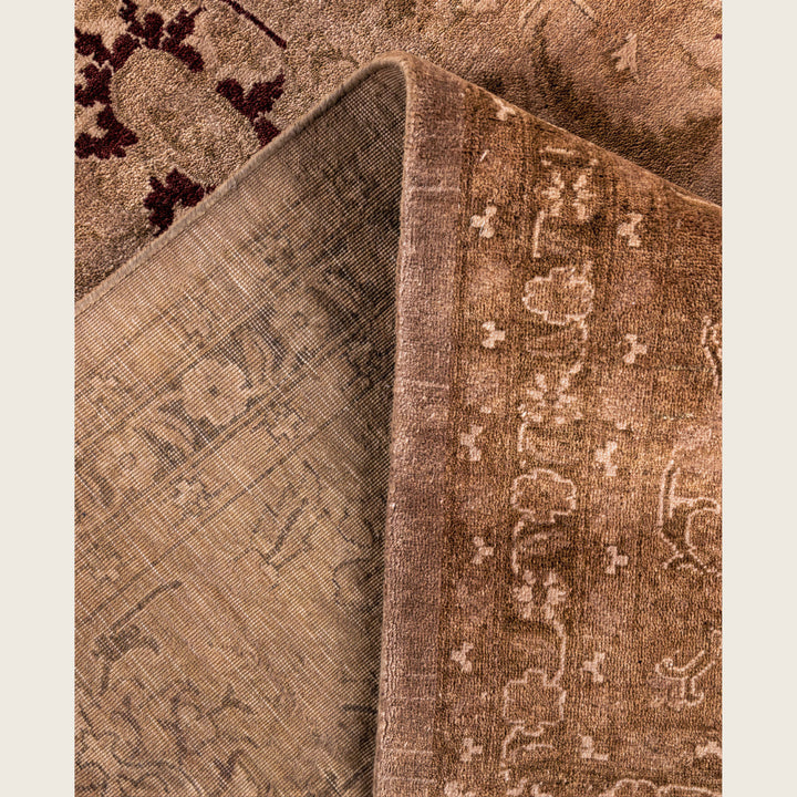 Brown Traditional Samsara Wool Rug - 9'1" x 12'