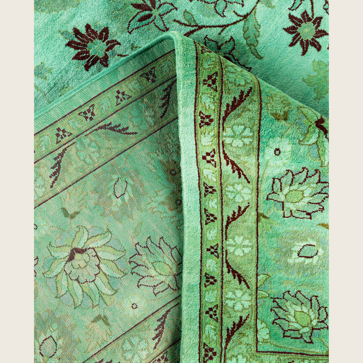Green Traditional Samsara Wool Rug - 8'1" x 10'3"