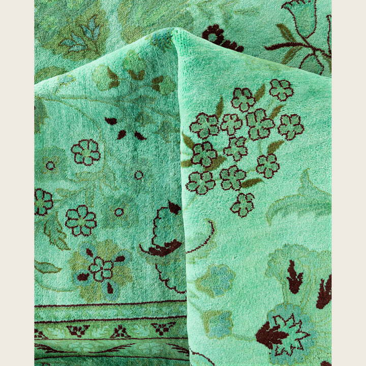 Green Traditional Samsara Wool Rug - 8'1" x 10'3"