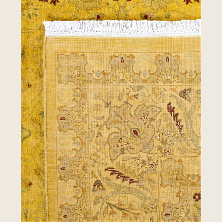 Gold Traditional Samsara Wool Rug - 8'1" x 8'5"
