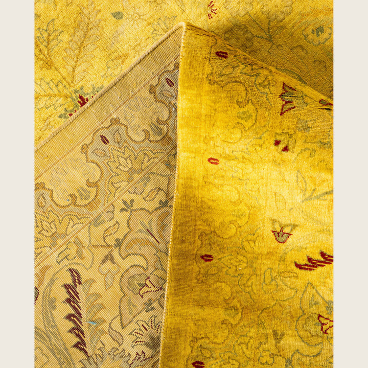 Gold Traditional Samsara Wool Rug - 8'1" x 8'5"