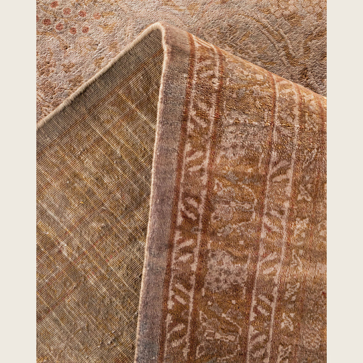 Beige Traditional Samsara Wool Rug - 9'3" x 15'8"