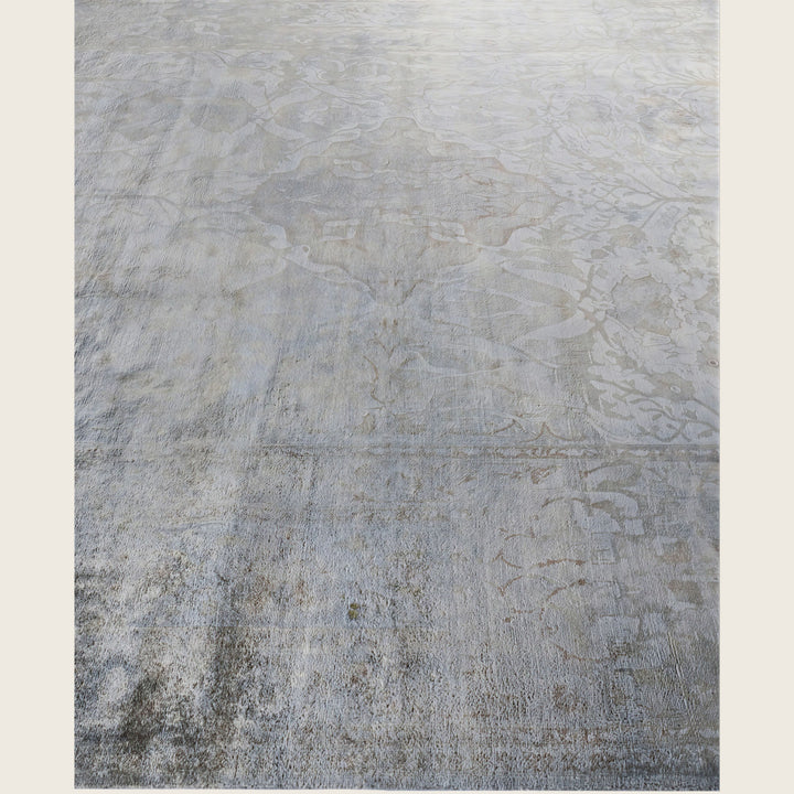 Grey Traditional Samsara Wool Rug - 8'1" x 9'8"