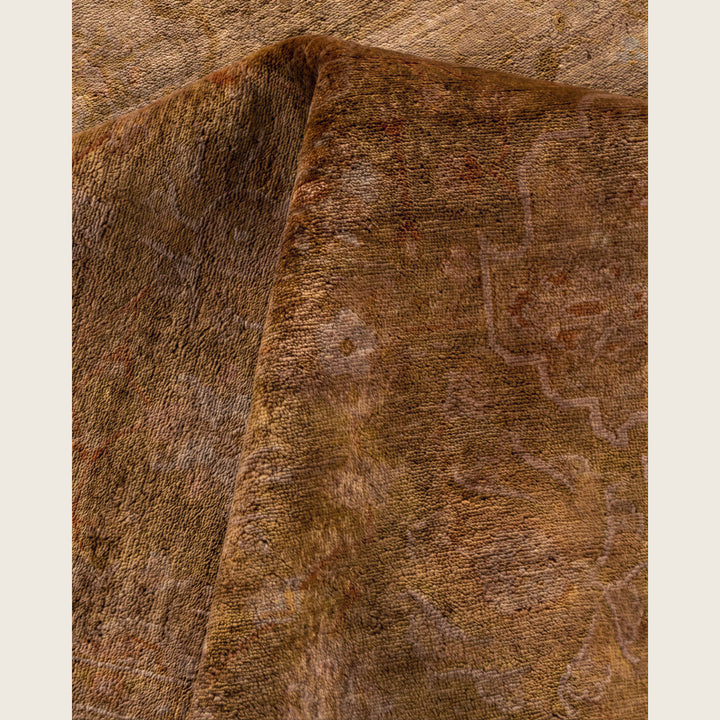 Brown Traditional Samsara Wool Rug - 6'1" x 10'7"