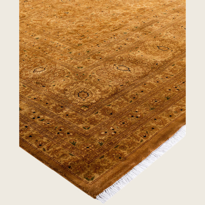 Brown Traditional Samsara Wool Rug - 8'1" x 10'4"