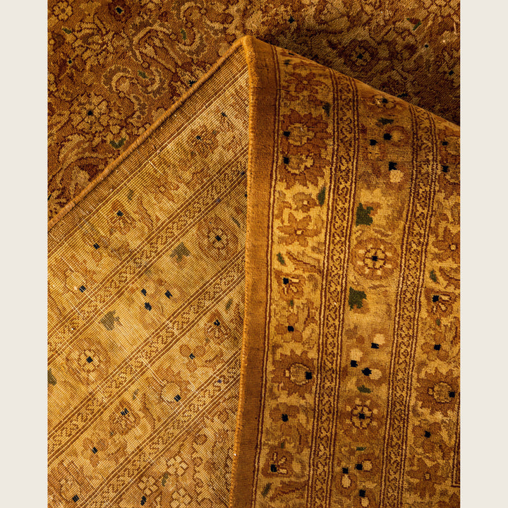 Brown Traditional Samsara Wool Rug - 8'1" x 10'4"
