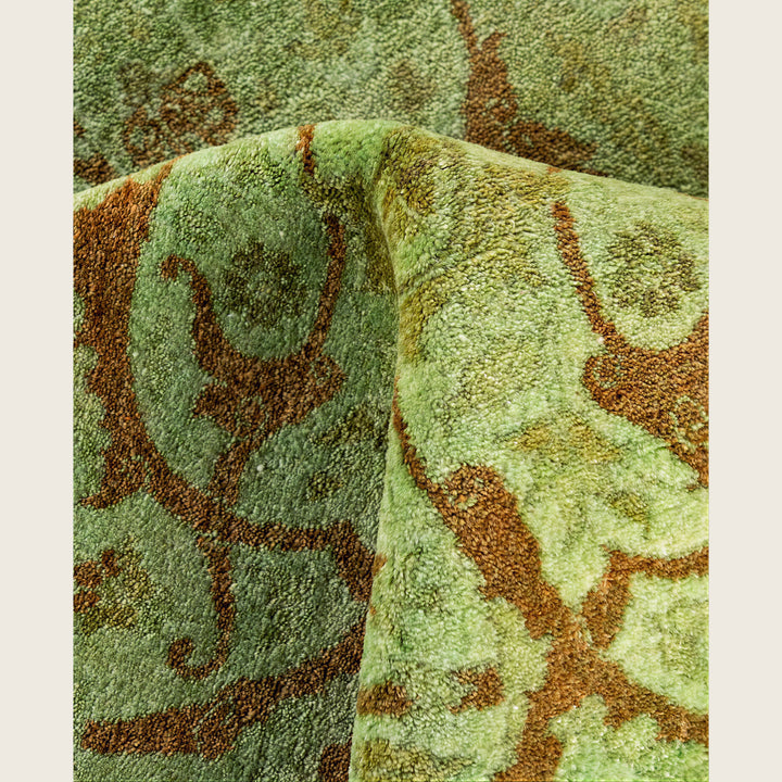 Green Traditional Samsara Wool Rug - 8'2" x 10'5"