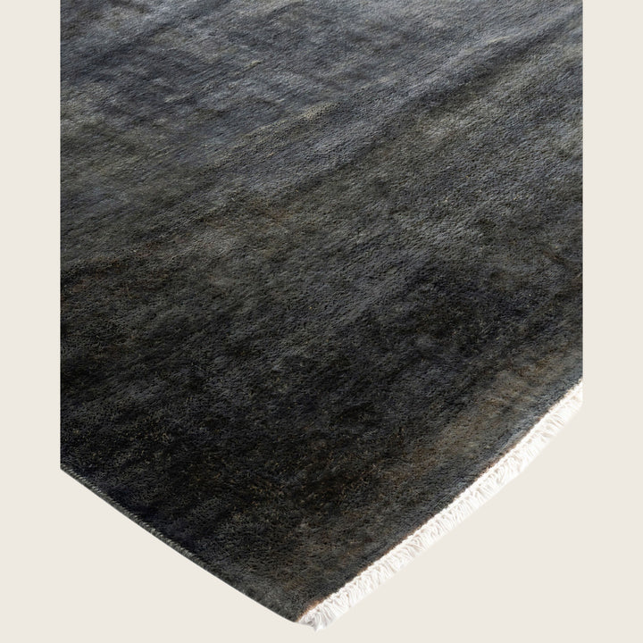 Grey Traditional Samsara Wool Rug - 6'2" x 8'10"
