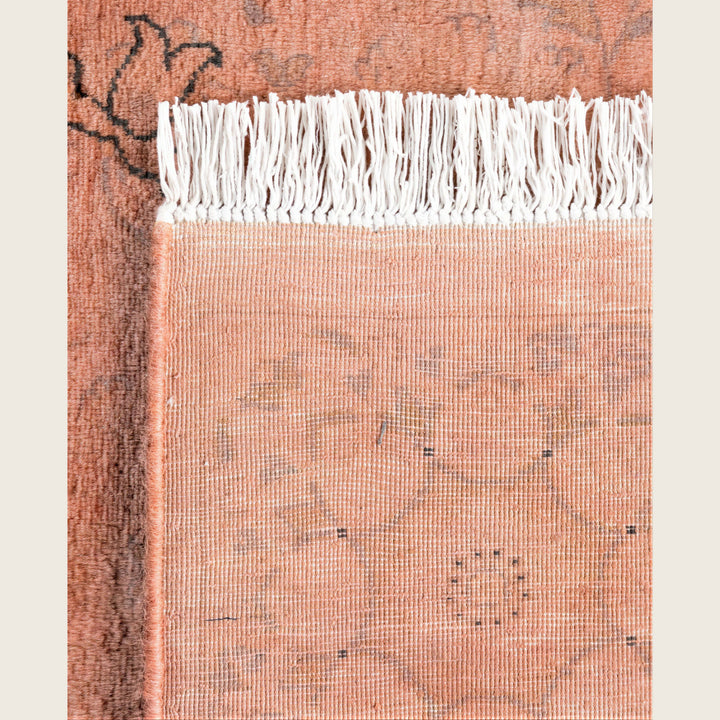 Pink Traditional Samsara Wool Rug - 4'2" x 6'1"