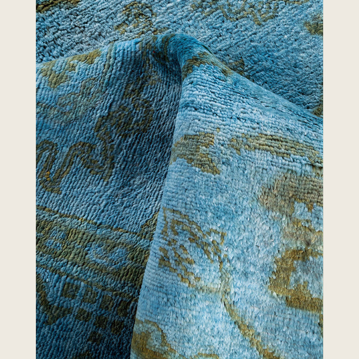 Blue Traditional Samsara Wool Rug - 4'7" x 6'5"