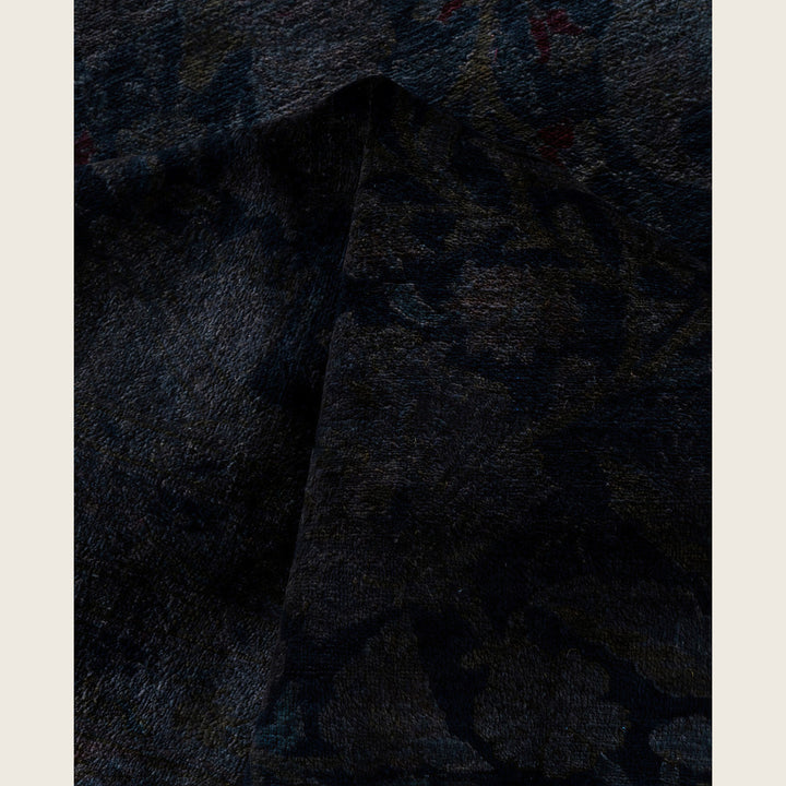 Black Traditional Samsara Wool Rug - 8'10" x 11'10"