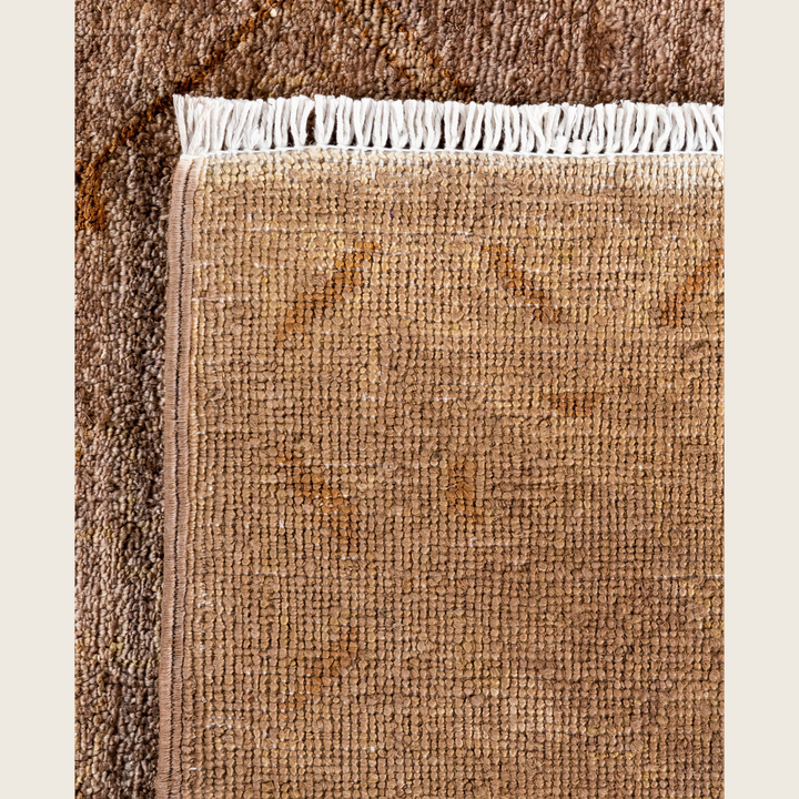 Beige Traditional Samsara Wool Rug - 8'2" x 9'10"