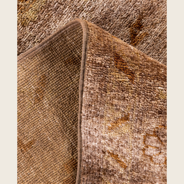 Beige Traditional Samsara Wool Rug - 8'2" x 9'10"