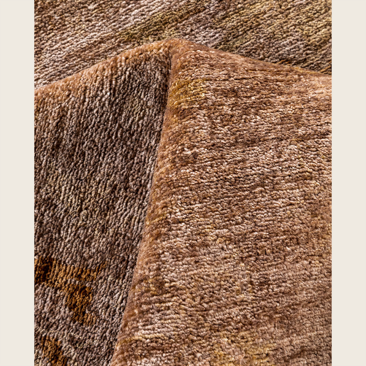 Beige Traditional Samsara Wool Rug - 8'2" x 9'10"