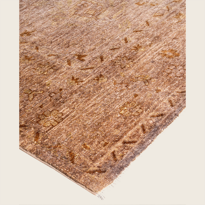 Beige Traditional Samsara Wool Rug - 8'2" x 9'10"