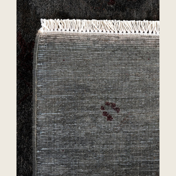 Grey Traditional Samsara Wool Runner - 3' x 11'10"