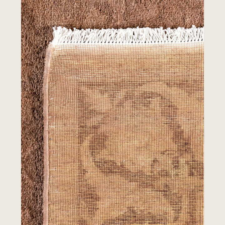 Beige Traditional Samsara Wool Rug - 4' x 6'1"