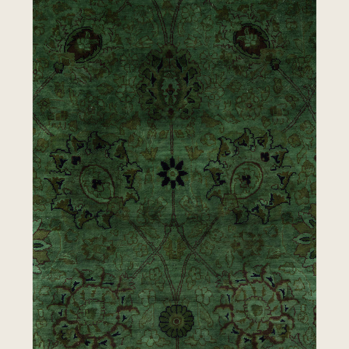 Green Traditional Samsara Wool Runner - 3' x 8'9"