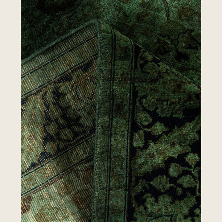 Green Traditional Samsara Wool Runner - 3' x 8'9"