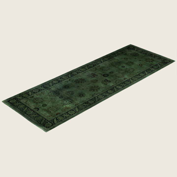 Green Traditional Samsara Wool Runner - 3' x 8'9"