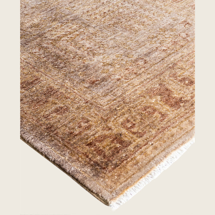 Beige Traditional Samsara Wool Runner - 2'7" x 7'9"