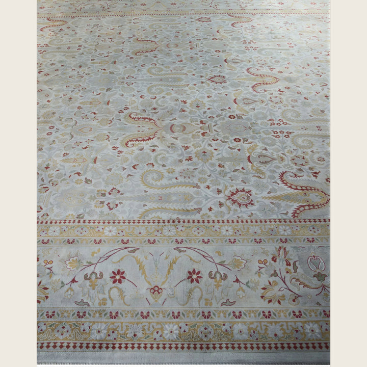 Grey Traditional Samsara Wool Rug - 10'1" x 14'5"