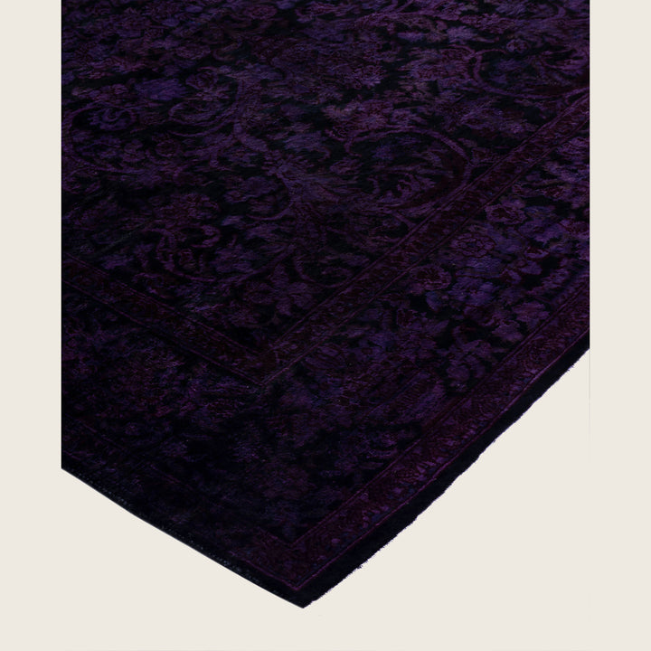Purple Traditional Samsara Wool Rug - 4'1" x 6'5"