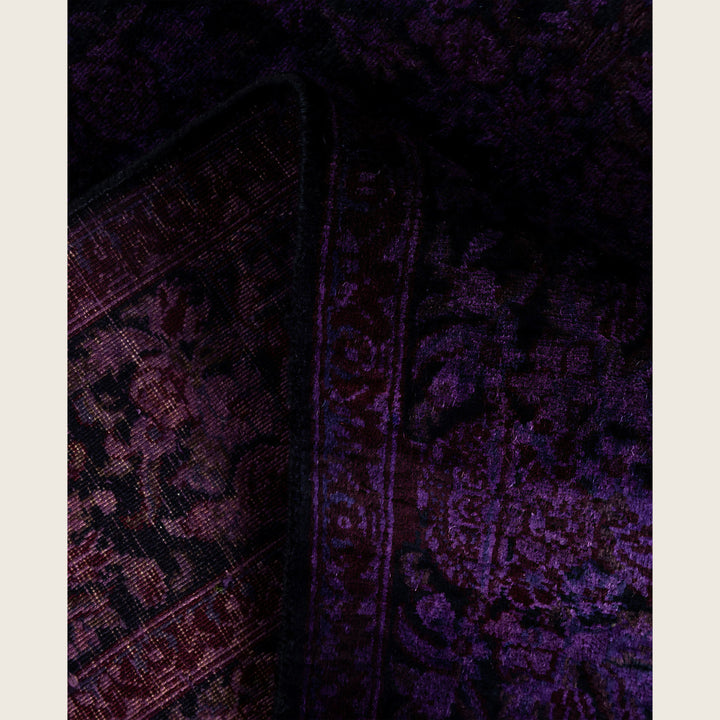 Purple Traditional Samsara Wool Rug - 4'1" x 6'5"