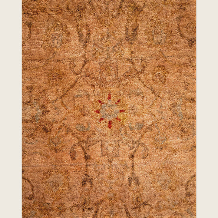 Ivory Traditional Samsara Wool Rug - 8'1" x 10'6"