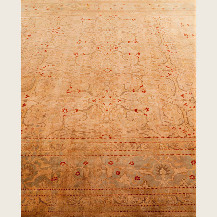 Ivory Traditional Samsara Wool Rug - 8'1" x 10'6"