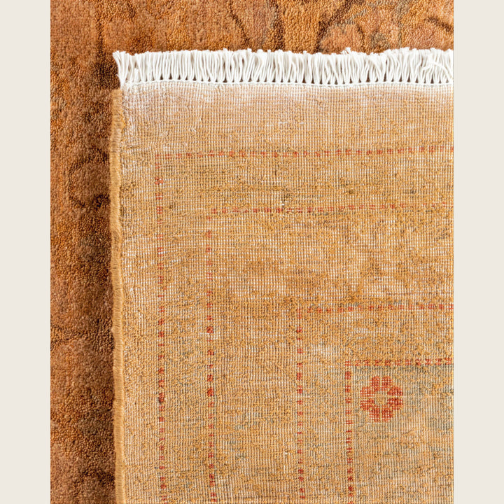 Ivory Traditional Samsara Wool Rug - 8'1" x 10'6"