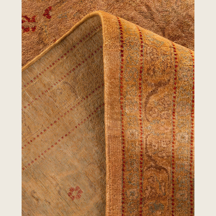 Ivory Traditional Samsara Wool Rug - 8'1" x 10'6"