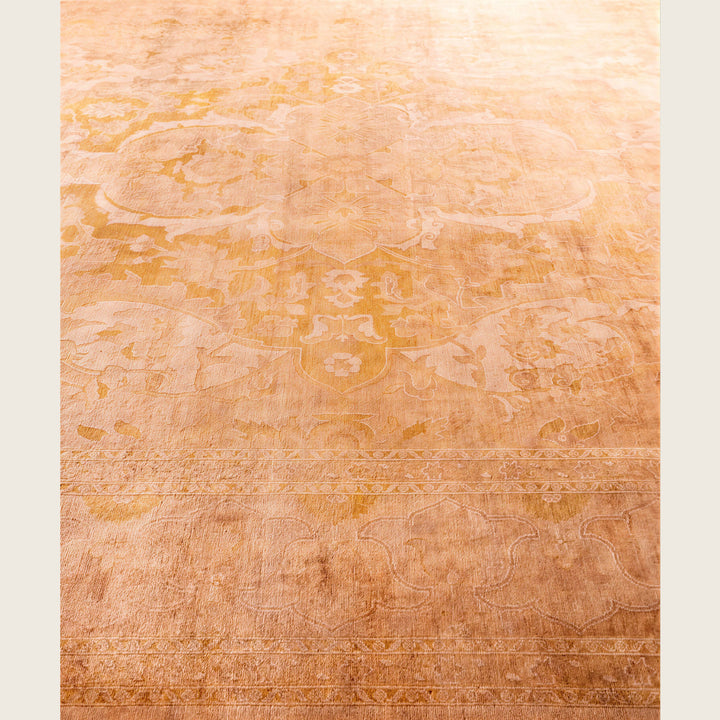Beige Traditional Samsara Wool Rug - 10'3" x 13'8"