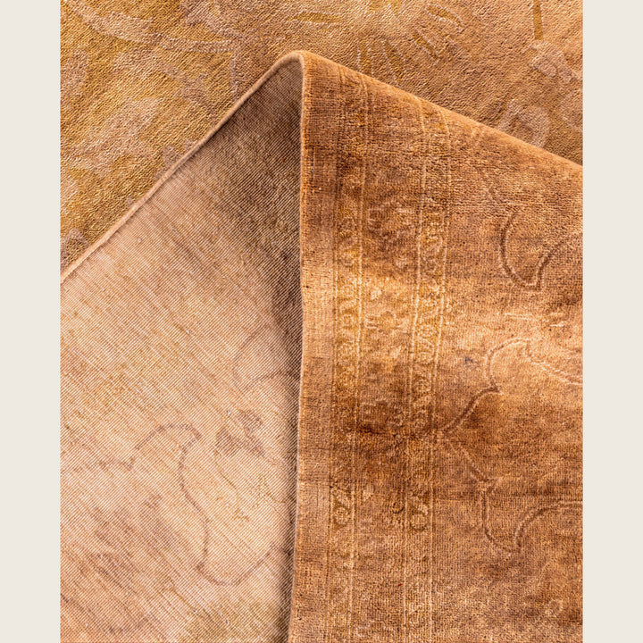 Beige Traditional Samsara Wool Rug - 10'3" x 13'8"