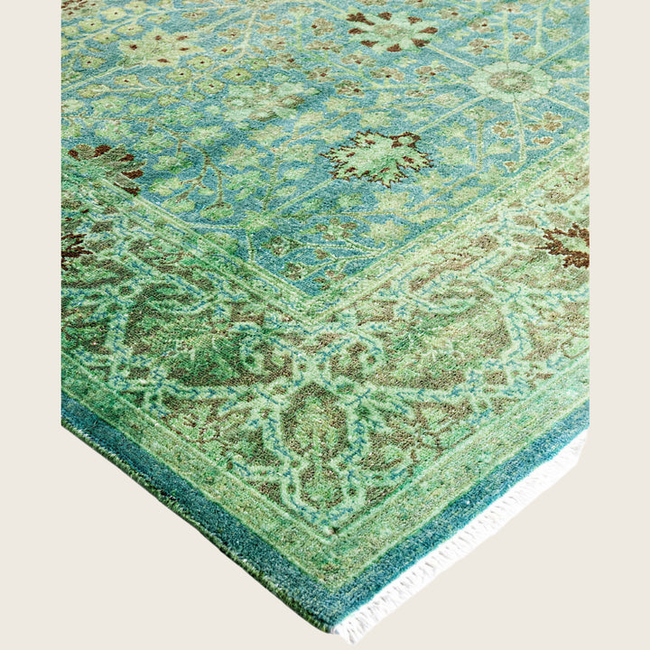 Green Traditional Samsara Wool Rug - 4'1" x 6'2"