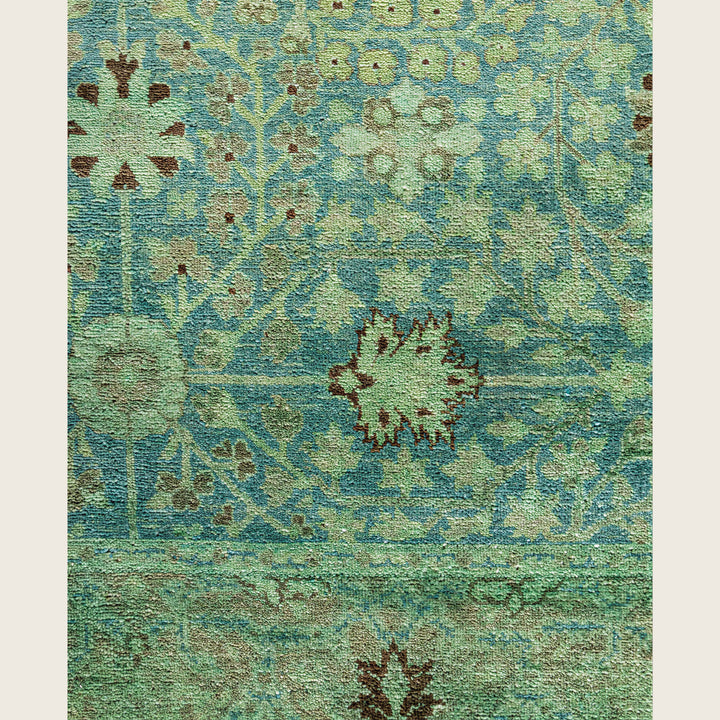 Green Traditional Samsara Wool Rug - 4'1" x 6'2"